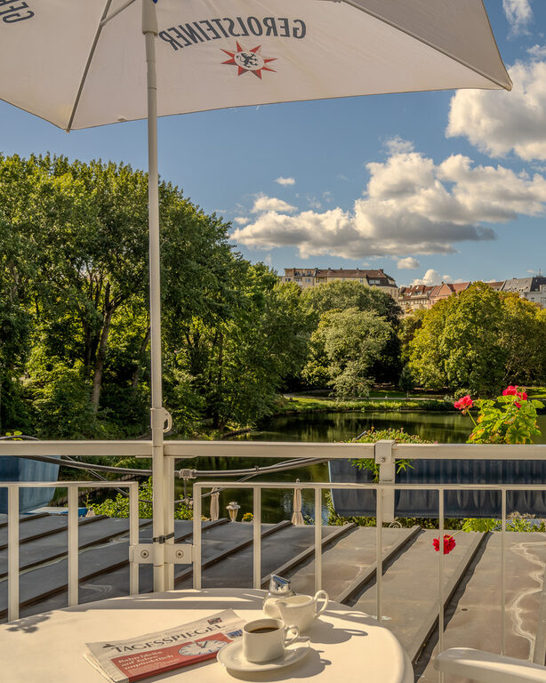 Wunderschöner Seeblick vom Balkon der Superiorzimmer im Hotel Seehof Berlin Charlottenburg Nähe Messe